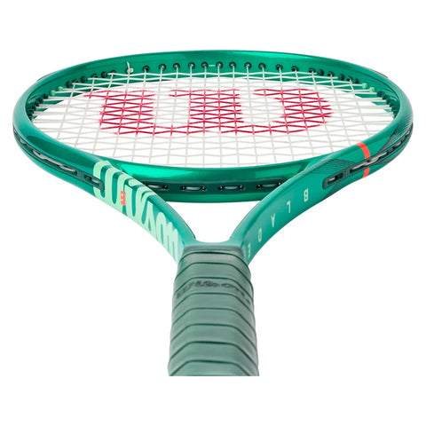 Wilson Blade 98 18x20 V10 Tennis Racket